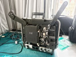 Elmo 16mm Filmprojektor