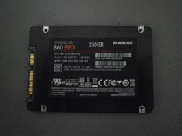 SSD Samsung 860EVO 250GB sehr guter Zustand