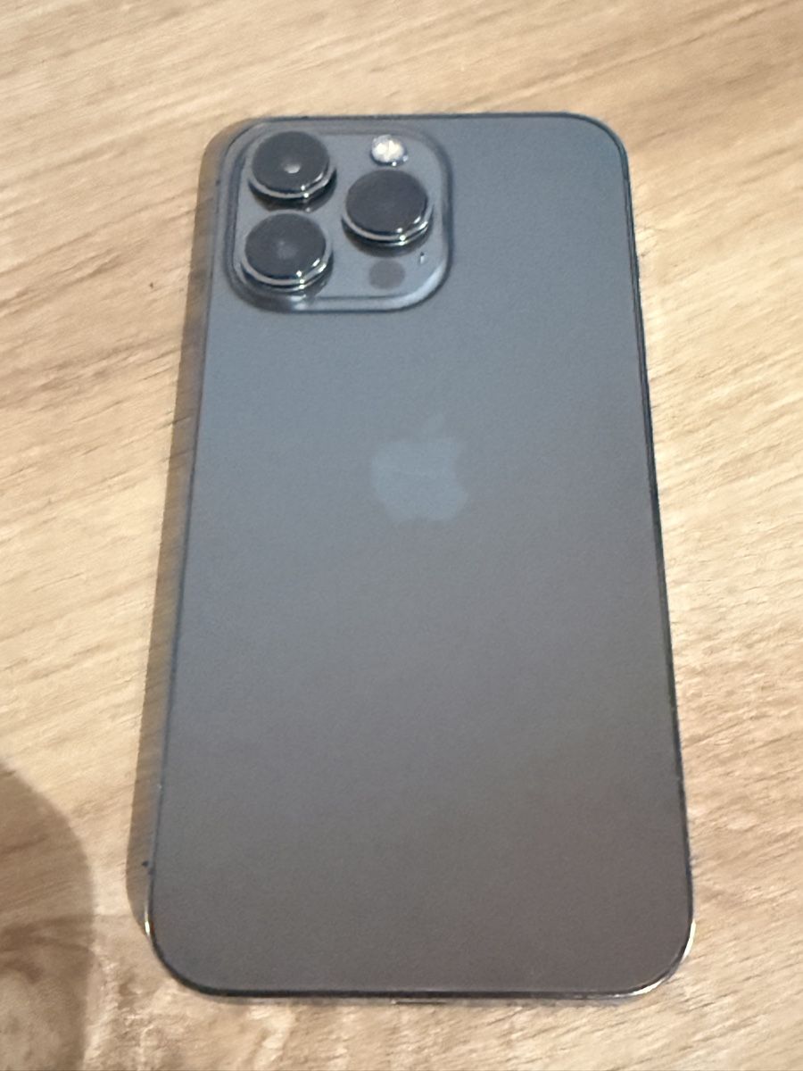 Apple Handys / Smartphones: iPhone 13 Pro graphite 256GB – Gebraucht aus saviese von sbo_2nk8 2