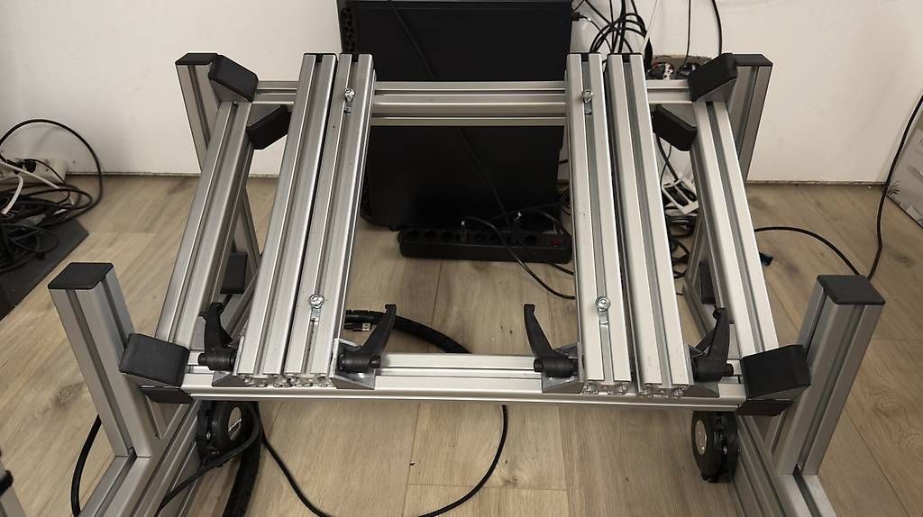 Tutte le macchine: Châssis simracing dynamique 2DOF sans accessoires – Usato da Eclagnens venduto da grandchamps 3