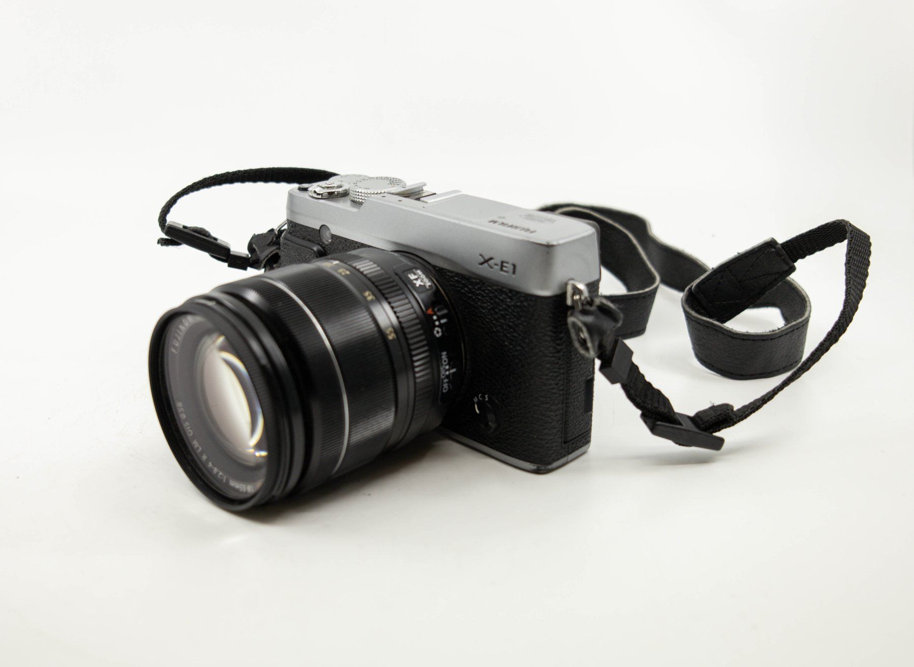 Fujifilm Appareil photo: Digitalkamera Fujifilm X-E1 – D'occasion à Zürich par ZuercherBrockenhaus 1