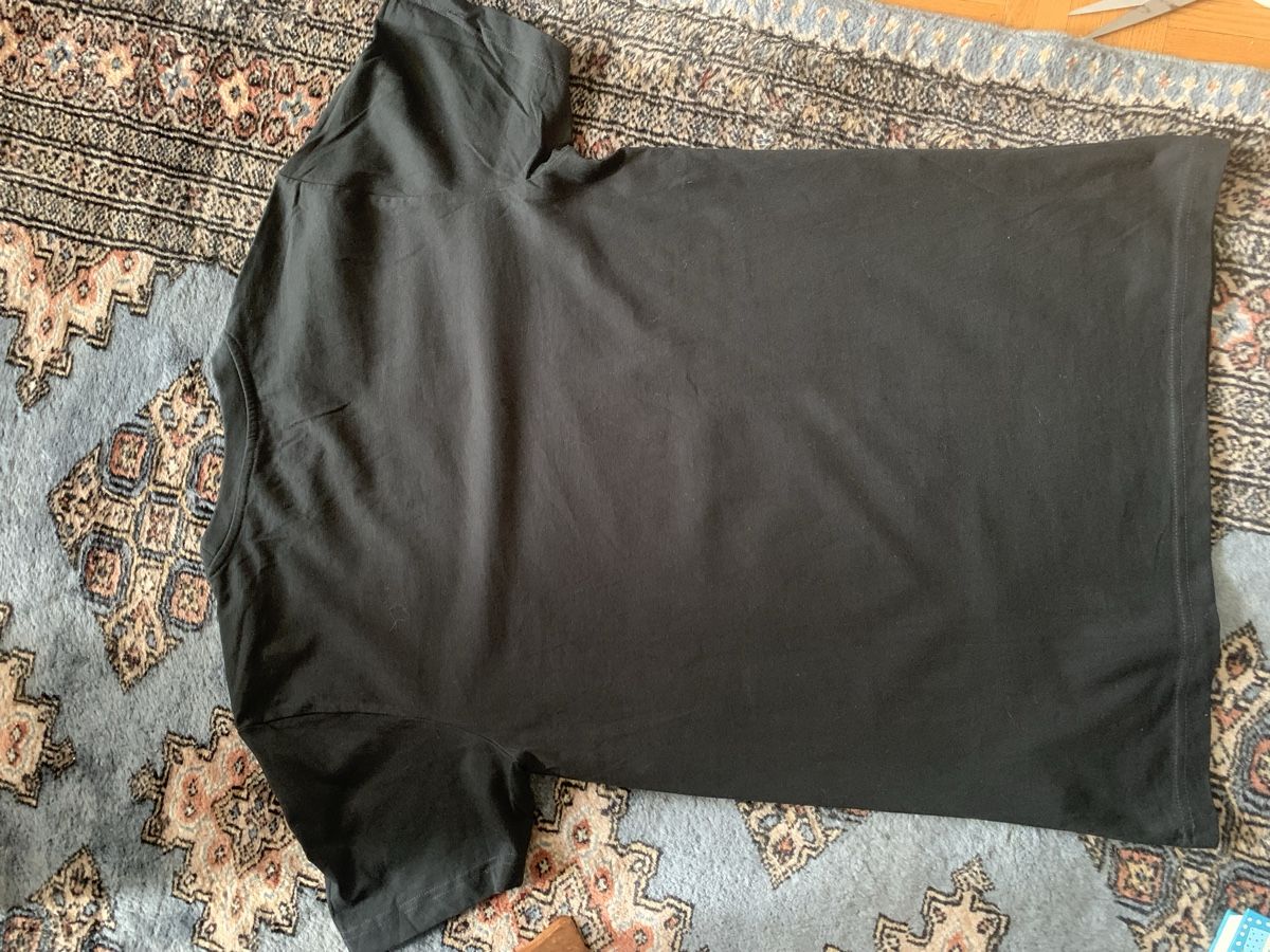 T-shirt: Mister Tee t.Shirt gr M wie Neu – Usato da Gutenswil venduto da Bregenzer8610 4