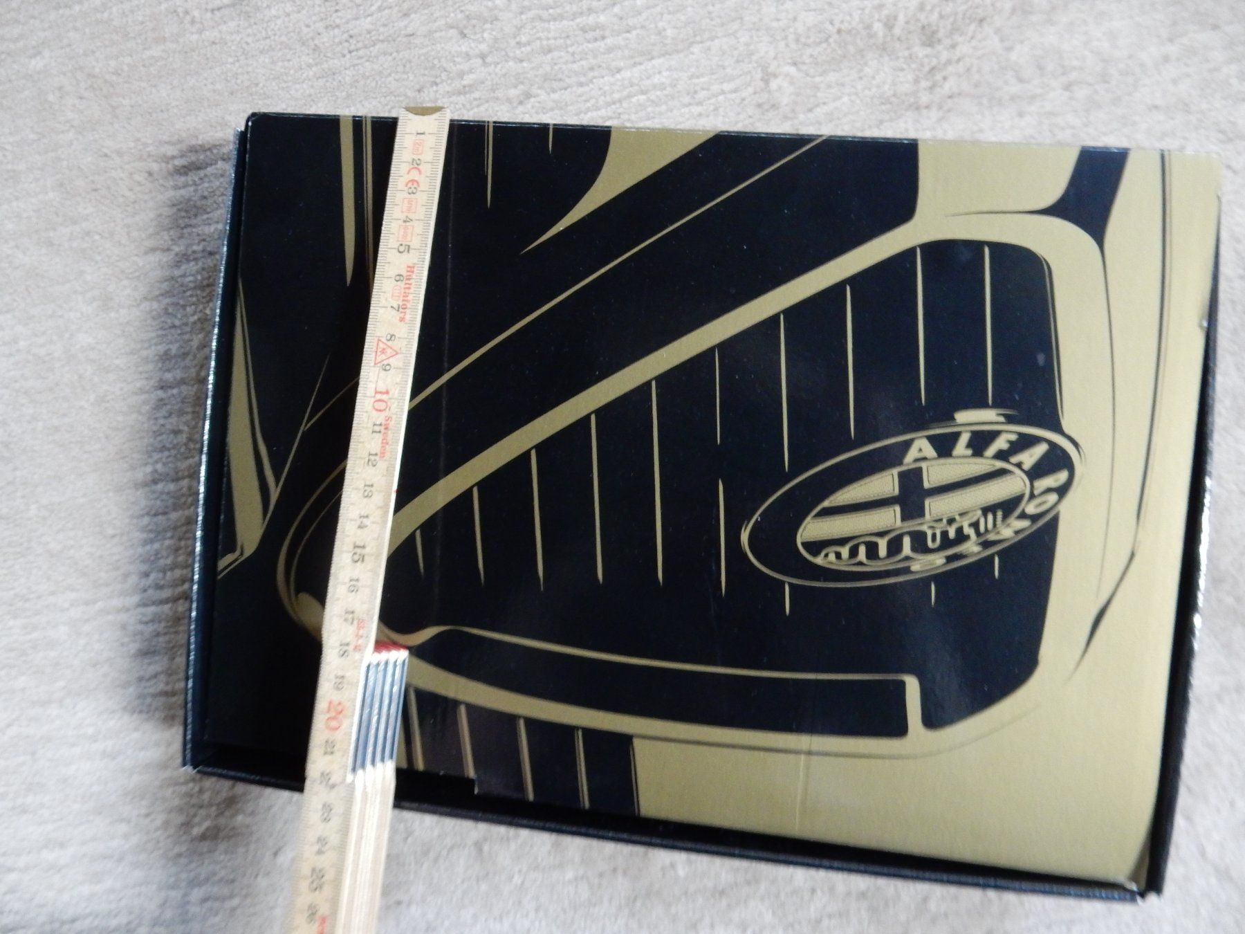 Altro in Decorazioni & Accessori: Geschenkbox Werbebox Alfa Romeo Schachtel Box Auto – Usato da Jona venduto da JOberg_25 4