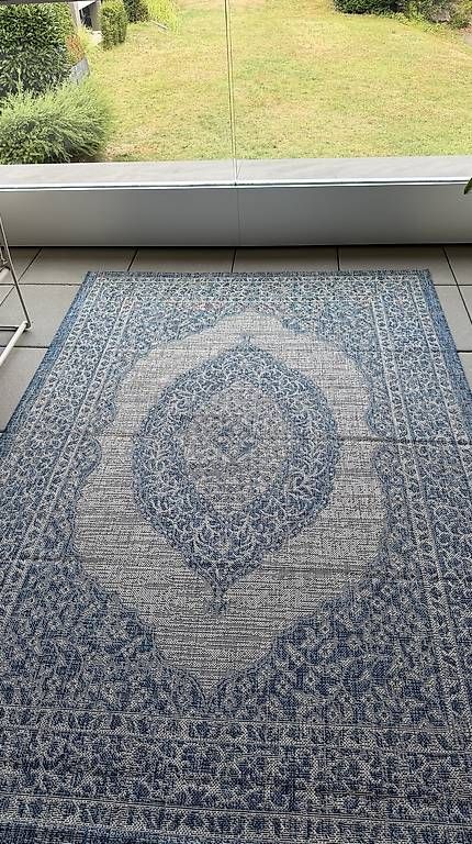 Teppiche: Benuta Outdoor Teppich blau / beige  – Gebraucht aus Rüschlikon von van_s95v