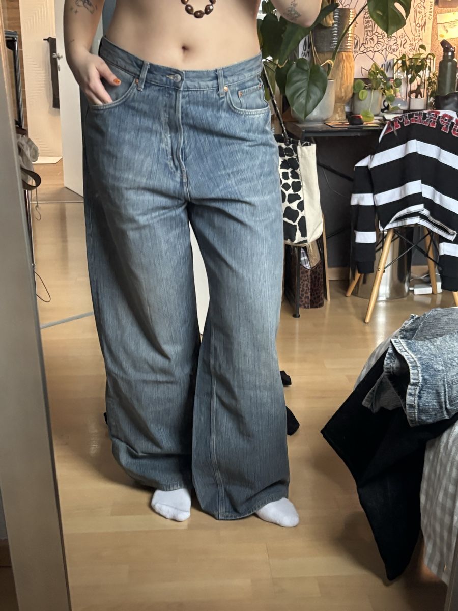 Weekday Jeans: Jeans Astro weekday  – Neu (gemäss Beschreibung) aus Bulle von lalooo