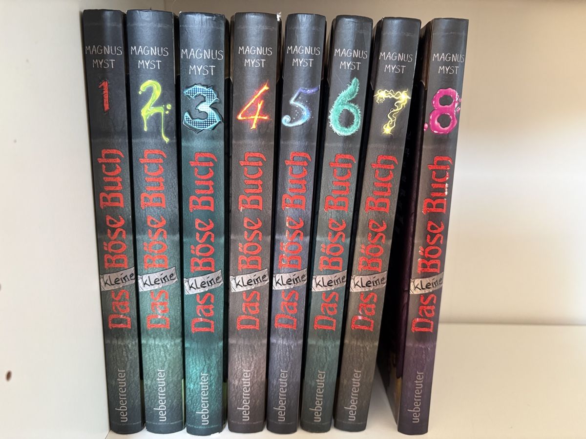 Libri: Das kleine böse Buch 1 - 8 – Usato da Fisibach venduto da Floh1981 1