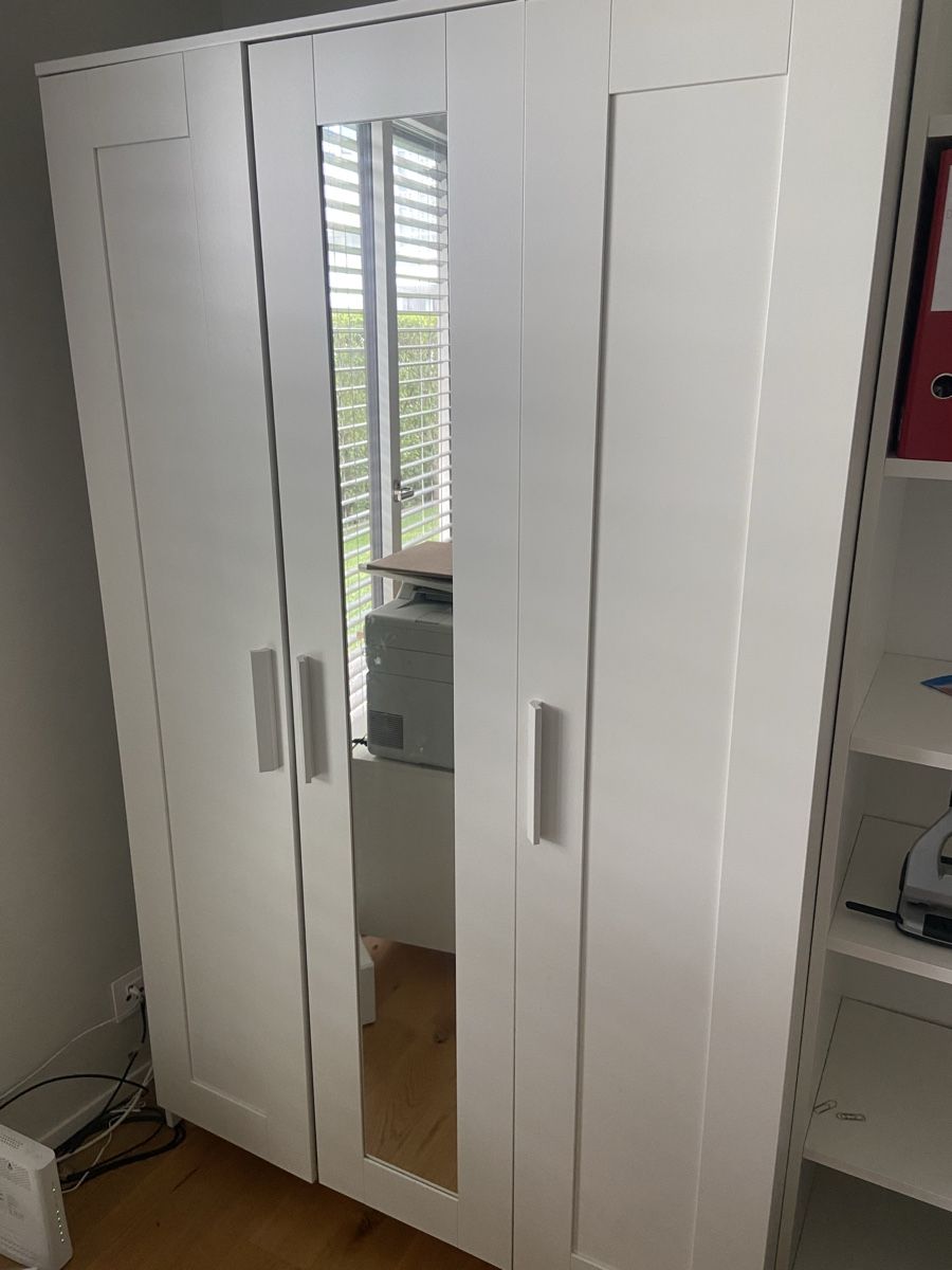 Armoires: Kleiderschrank IKEA – D'occasion à Stans par ematyi 1
