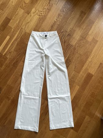 Pantalon blanc Bershka taille 32