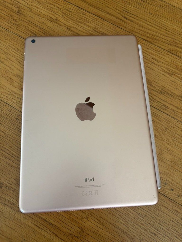 Apple Tablet PC: iPad 7.Generation – Gebraucht aus Dielsdorf von iamscan 1