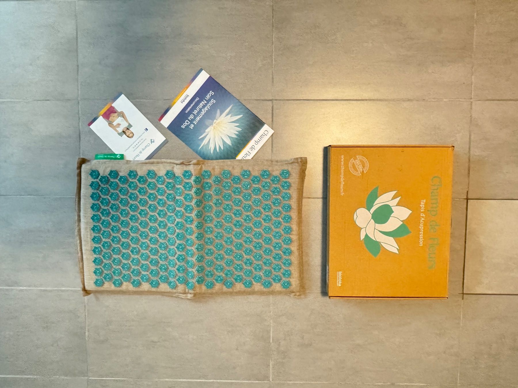 Bodenmatten: Tapis d'acupression "Champ de Fleurs" - comme neuf ! – Gebraucht aus Chambésy von Sana-292 1