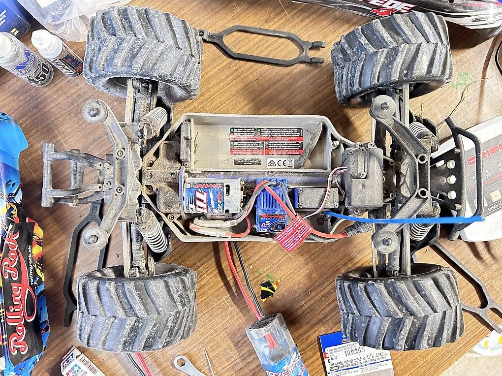 RC Kits de montage: Traxxas Stampede 4x4 – D'occasion à Jonen par Baebels 2