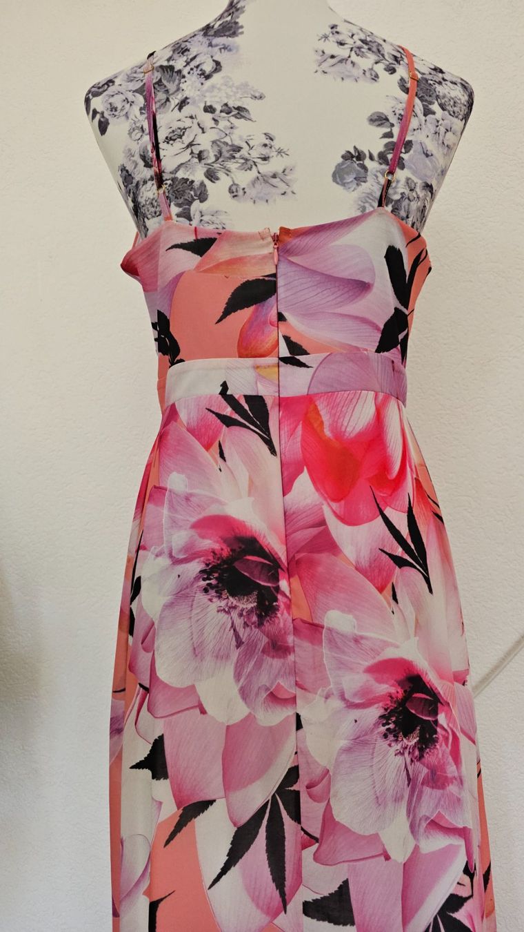 Vestiti: Lipsy Kleid Gr. UK 12 - EU 38 – Nuovo (secondo la descrizione) da Sierre venduto da ReflektSlow 3