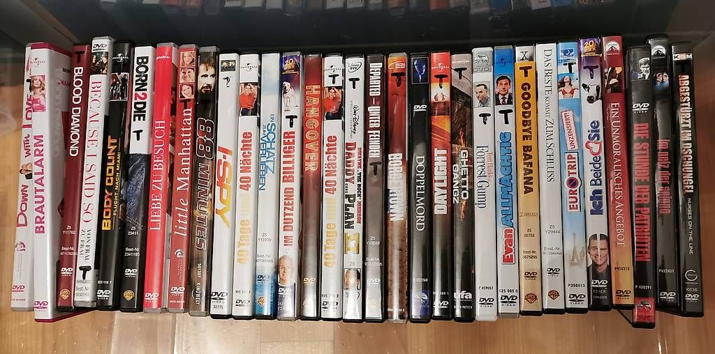 Tutti i DVDs: DVD je 4 Fr. – Usato da Herisau venduto da mum_pj95