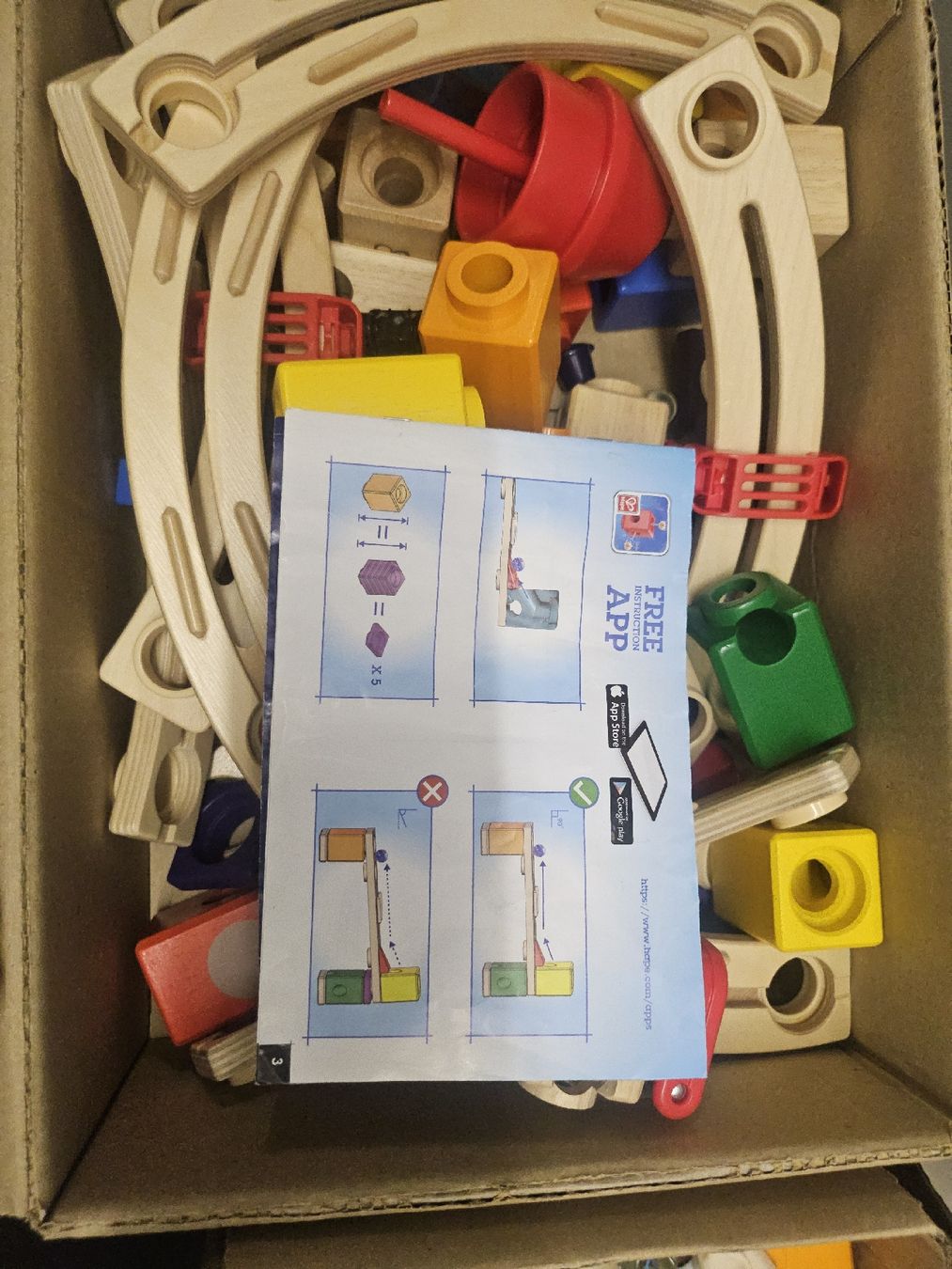 Hape Giocattoli: Hape Quadrilla Kugelbahn-Set / gebraucht – Usato da Bellach venduto da MWengler