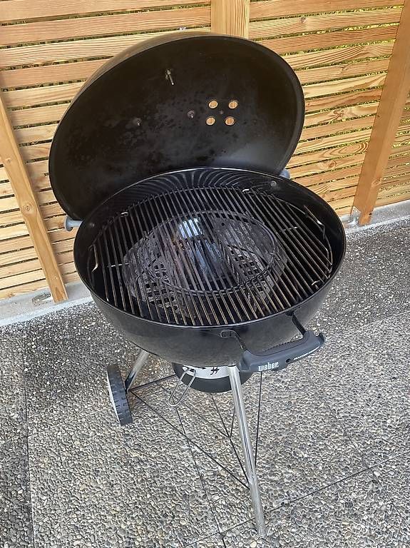Weber Grills: Weber Master-Touch 57 cm inkl. Pizzaofen-Aufsatz – Gebraucht aus Wisen SO von ni_peltier 3