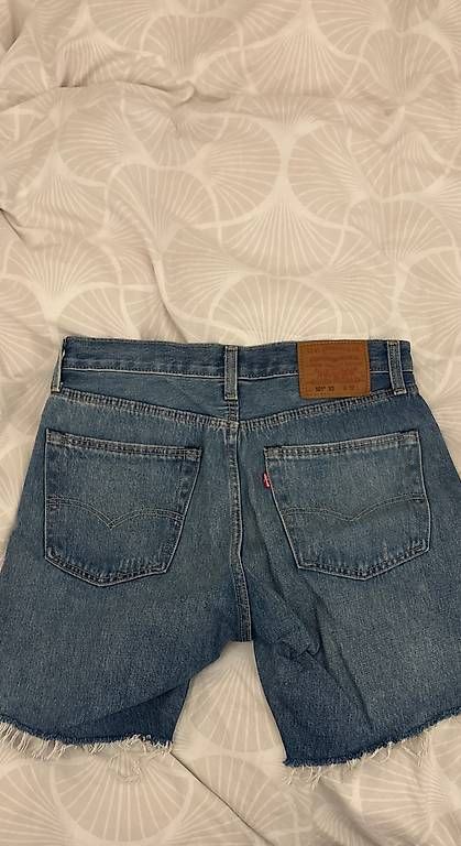 Jeans: Levis Shorts – Usato da Pfeffingen venduto da san_tnq5 1