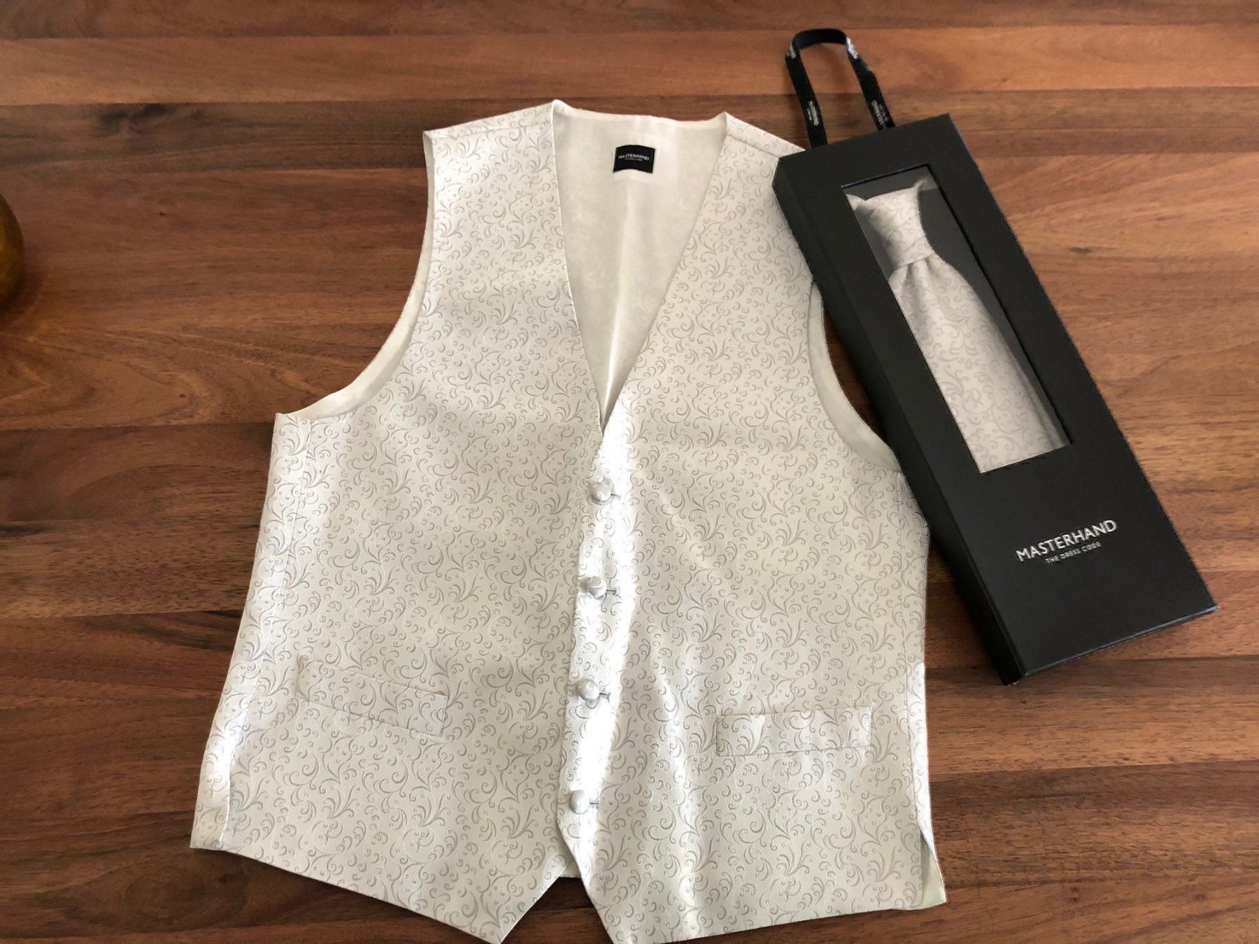 Gilet & Giacche: Seide Hochzeit Gilet & Krawatte – Nuovo (secondo la descrizione) da Luzern venduto da julia917 4