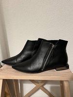Stivaletto pelle nera