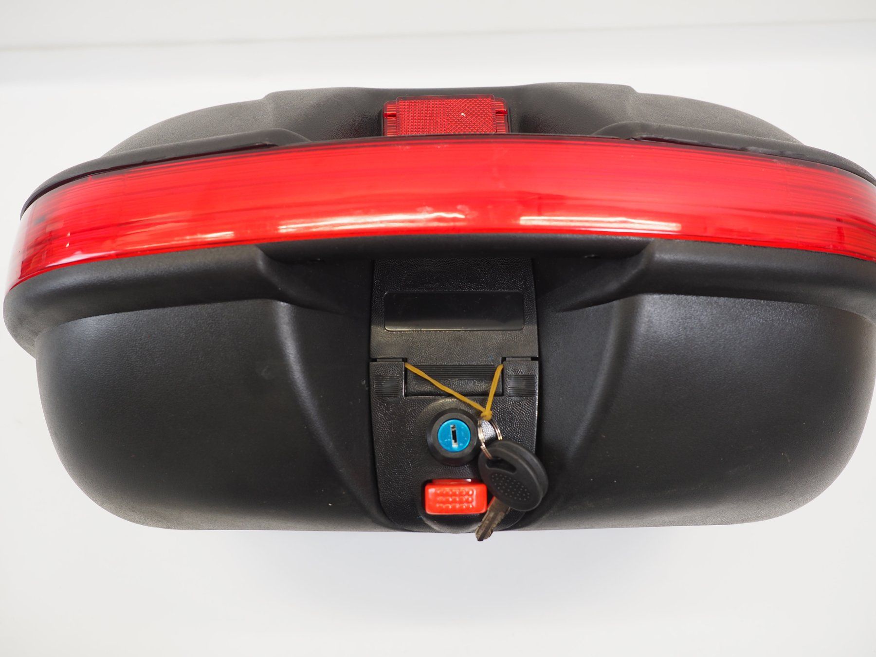 Topcase: Motorradcase / Top Case Rollerkoffer (26062343) – Usato da Zürich venduto da fundsachenverkauf 4