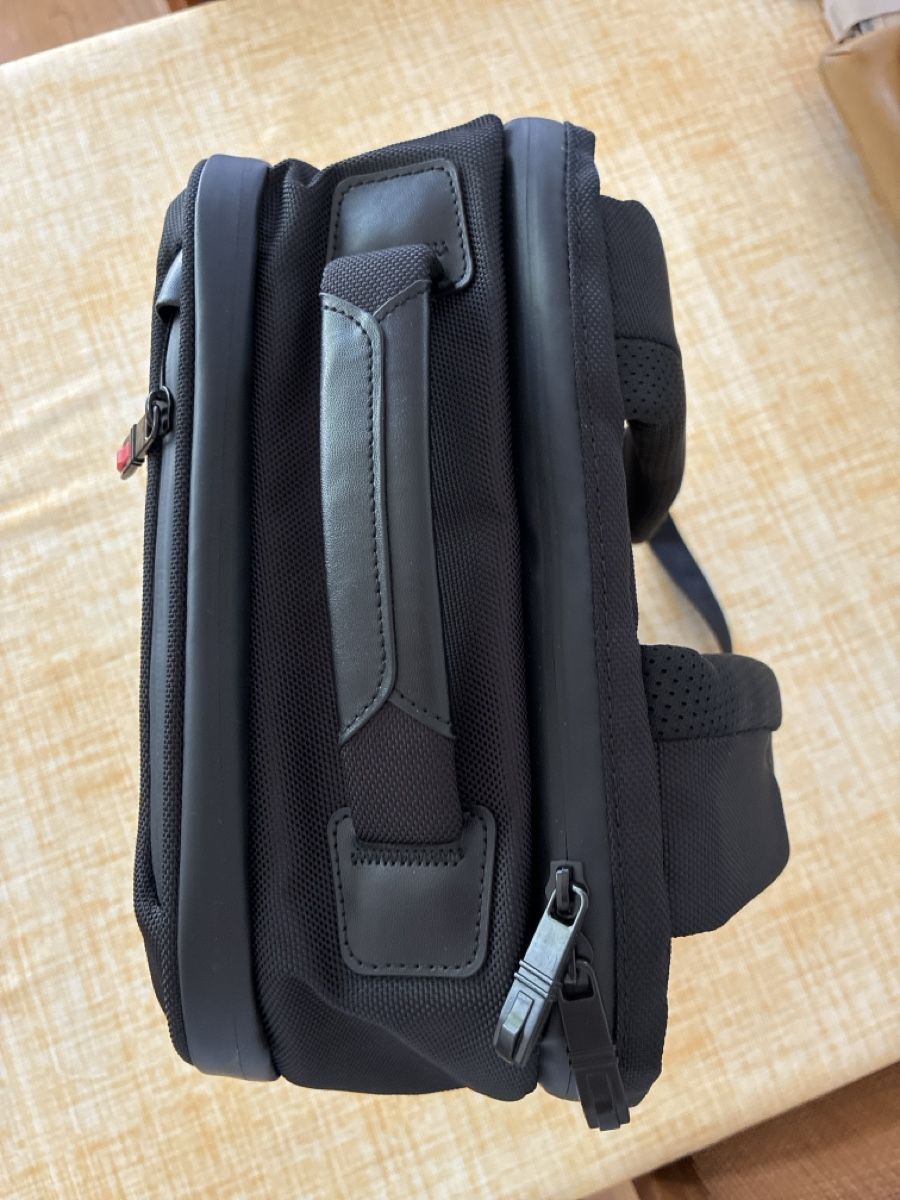 Sacs à dos: Black backpack,THINK PAD, laptop compartment, new condition – Neuf (Voir description) à Basel par dal_r7dw 2
