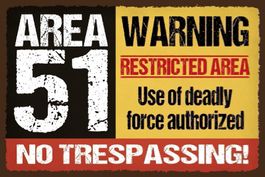 Blechschild-AREA 51 WARNINGNO TRESPASSING-30 X 40 CM