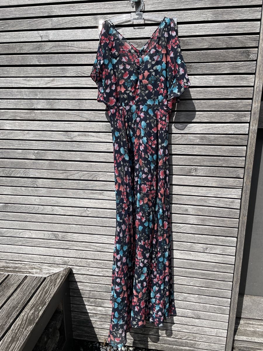 Esprit Robes: ESPRIT Kleid – Neuf avec emballage d'origine à Schwarzenburg par Sportback05 1