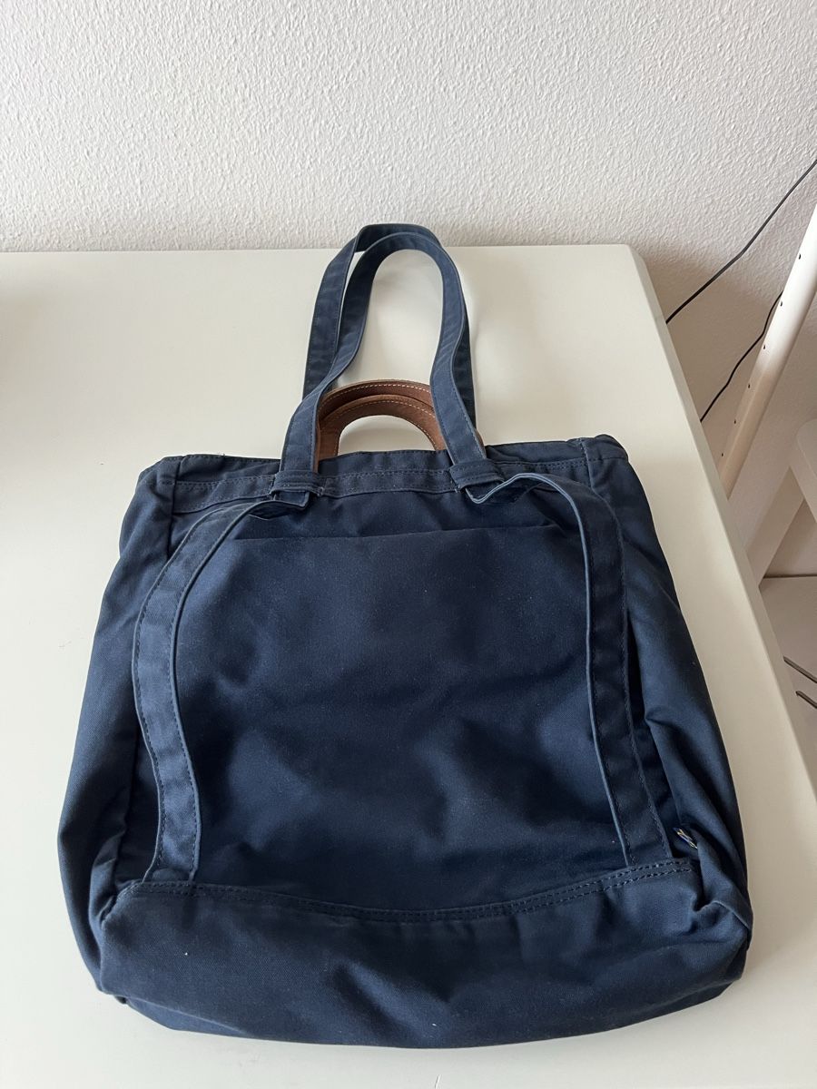 Fjällräven Borse da donna: Fjällräven Schultertasche/Rucksack – Usato da Greifensee venduto da mar_cy6s 1