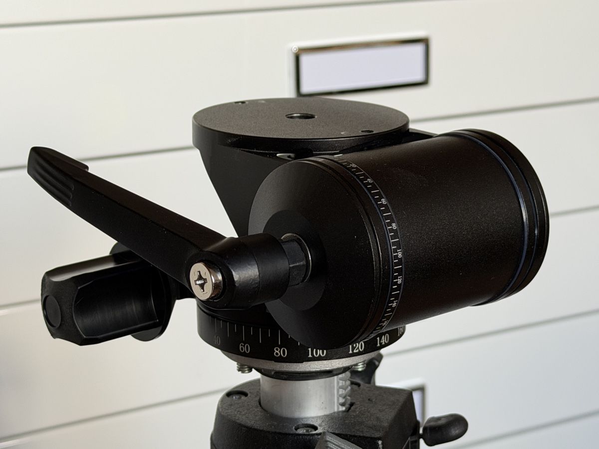 Sinar Appareil photo: Sinar Tripod Head – D'occasion à Châbles FR par abner. 1