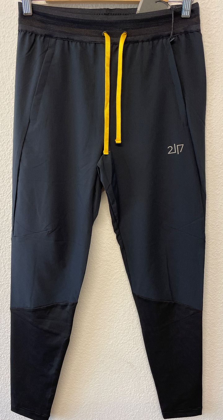 2117 Pantalons: EDÅSA ACTIVE PANT – D'occasion à Brig par SnowWhiteDist