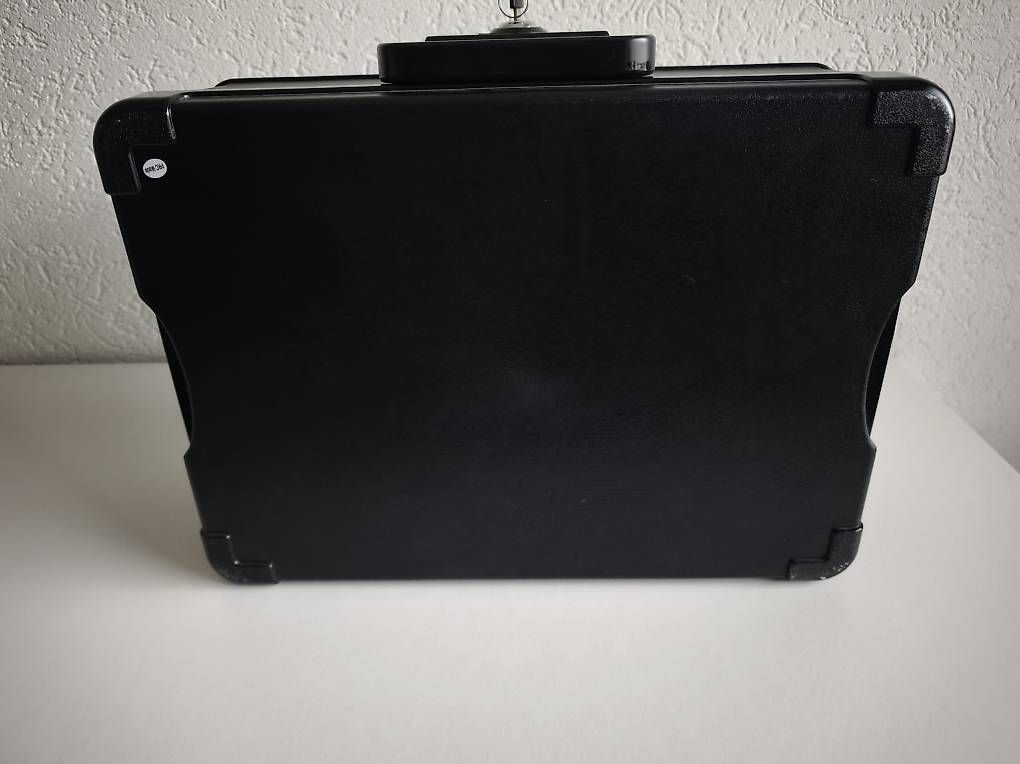Valigie: Brandschutzkoffer Honeywell – Usato da St. Margarethen TG venduto da andi.h 3