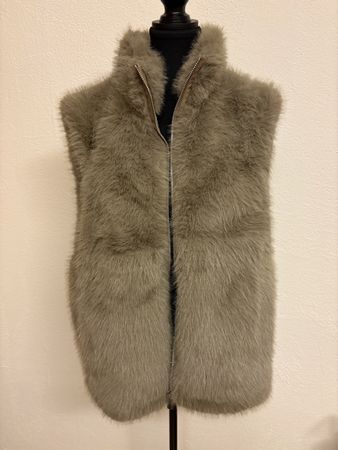Schöne Faux Fur Weste von C&A, Grösse L
