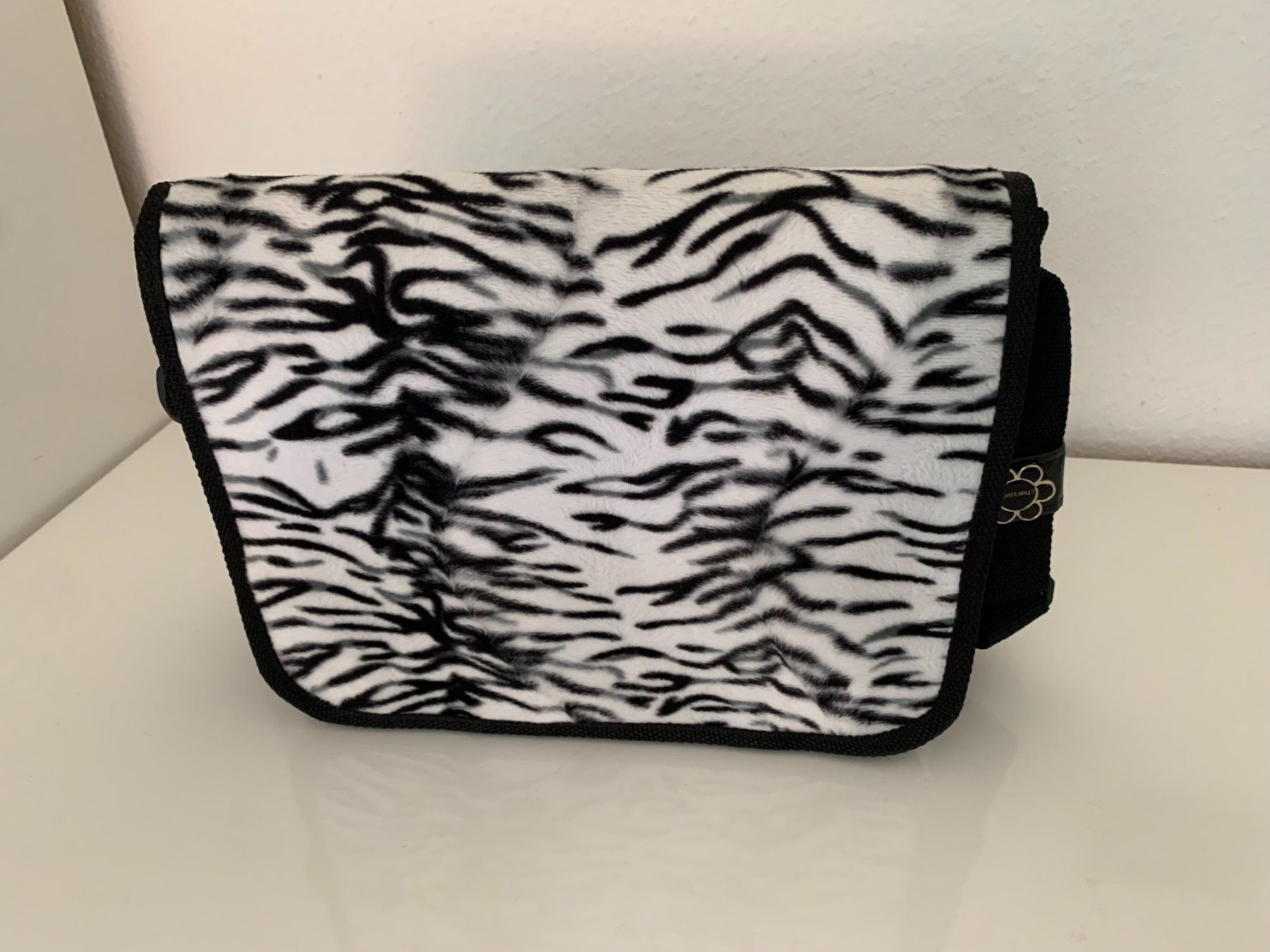 Borse da donna: Blachentasche mit Tierprint Stoff, Handarbeit, NEU – Nuovo (secondo la descrizione) da Worb venduto da farben20zauber