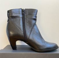 Neue, schwarze San Marina Lederstiefeletten, Grösse 39