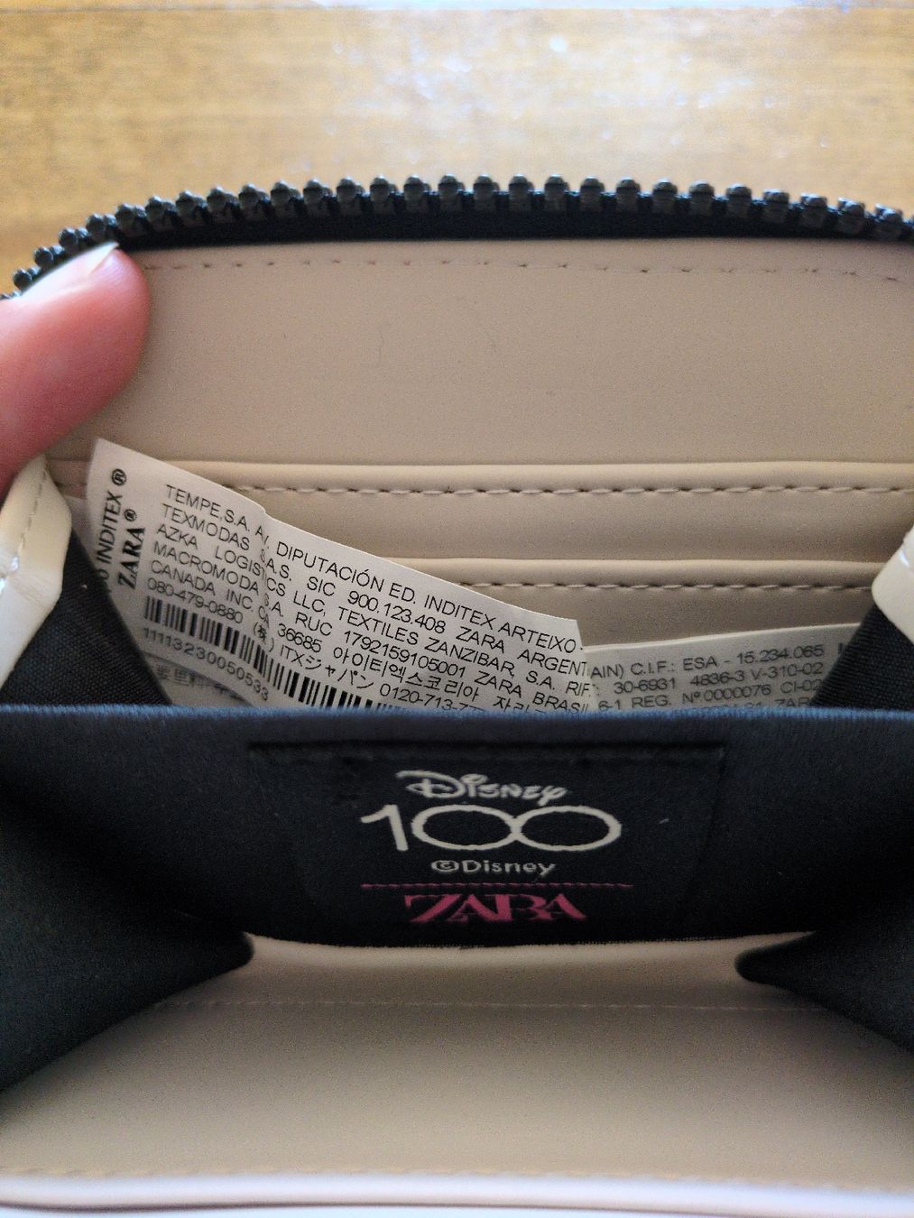 Disney Brieftaschen: Mickey Mouse Portemonnaie – Gebraucht aus Wil / ZH von Tomseymoor 2