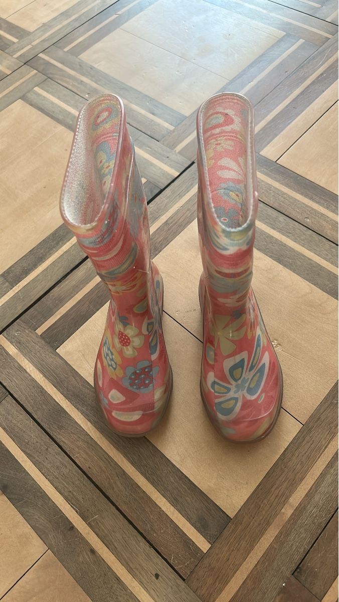 Schuhe für Mädchen: Kinder Gummistiefel Blumenmuster – Gebraucht aus Basel von rosna