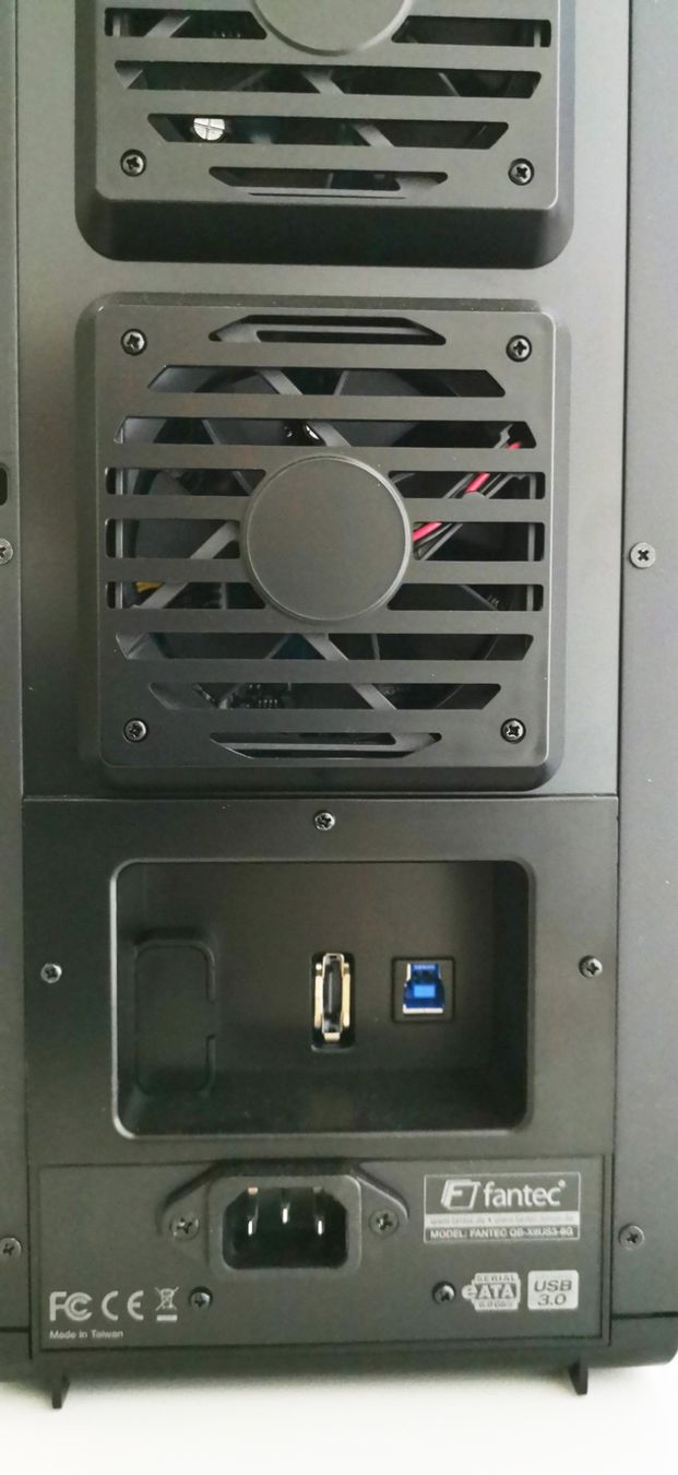 Custodie: Fantec QB-X8US3R schwarz 8Bay RAID – Usato da Rubigen venduto da qube-ag 1