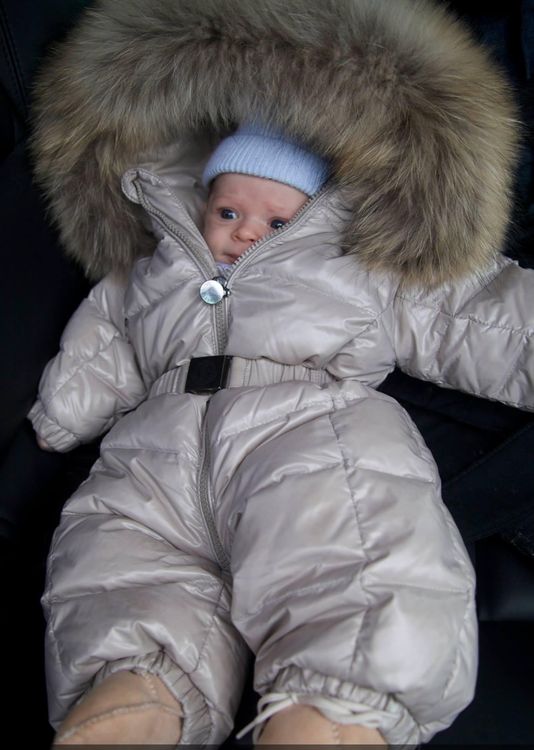 Combinaison ski Moncler shinny beige baby size 3/6 months (Neuf