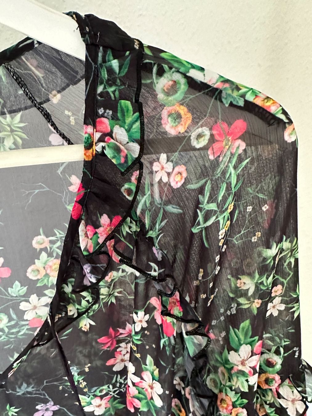 Mango Top: Jolie blouse MANGO – Usato da Genève venduto da Kamill79 4