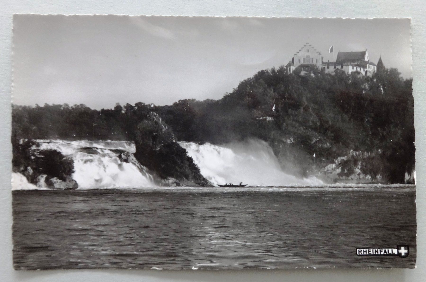 Ansichtskarten: Schloss Laufen am Rheinfall – Defekt aus Fétigny von Billy2miny