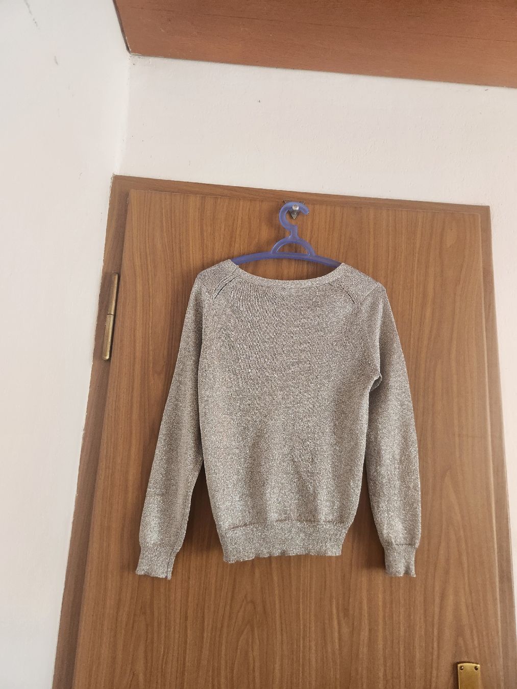 Claudie Pierlot Pullover & Sweatshirts: Pull Claudie Pierlot maille argentée comme dorée taille 1 – Gebraucht aus Niedergösgen von Eva2410 1