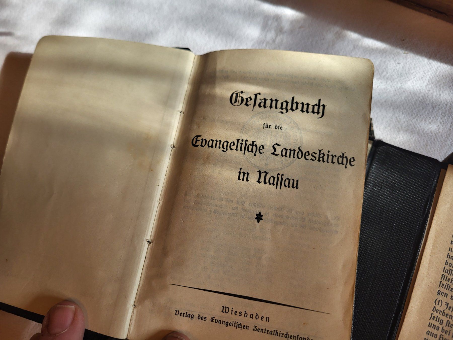 Libri: 3 religiöse Gesangbücher, alt bis uralt – Usato da Guggisberg venduto da Aegertenlehn 9