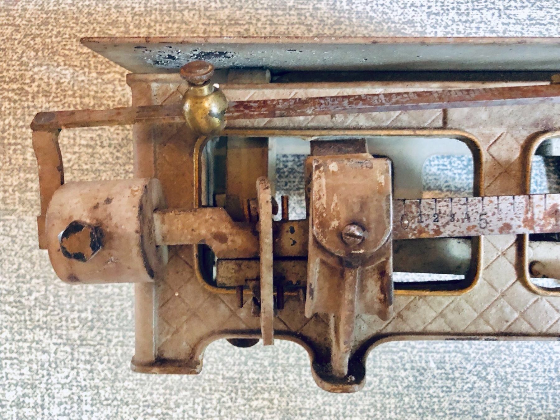 Bilance e pesi: Massive antike Waage – Usato da Buchs SG venduto da Handyman77 3