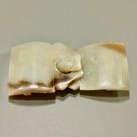 Boucle de ceinture Jade Céladon pâle sculpté Dynastie Qing