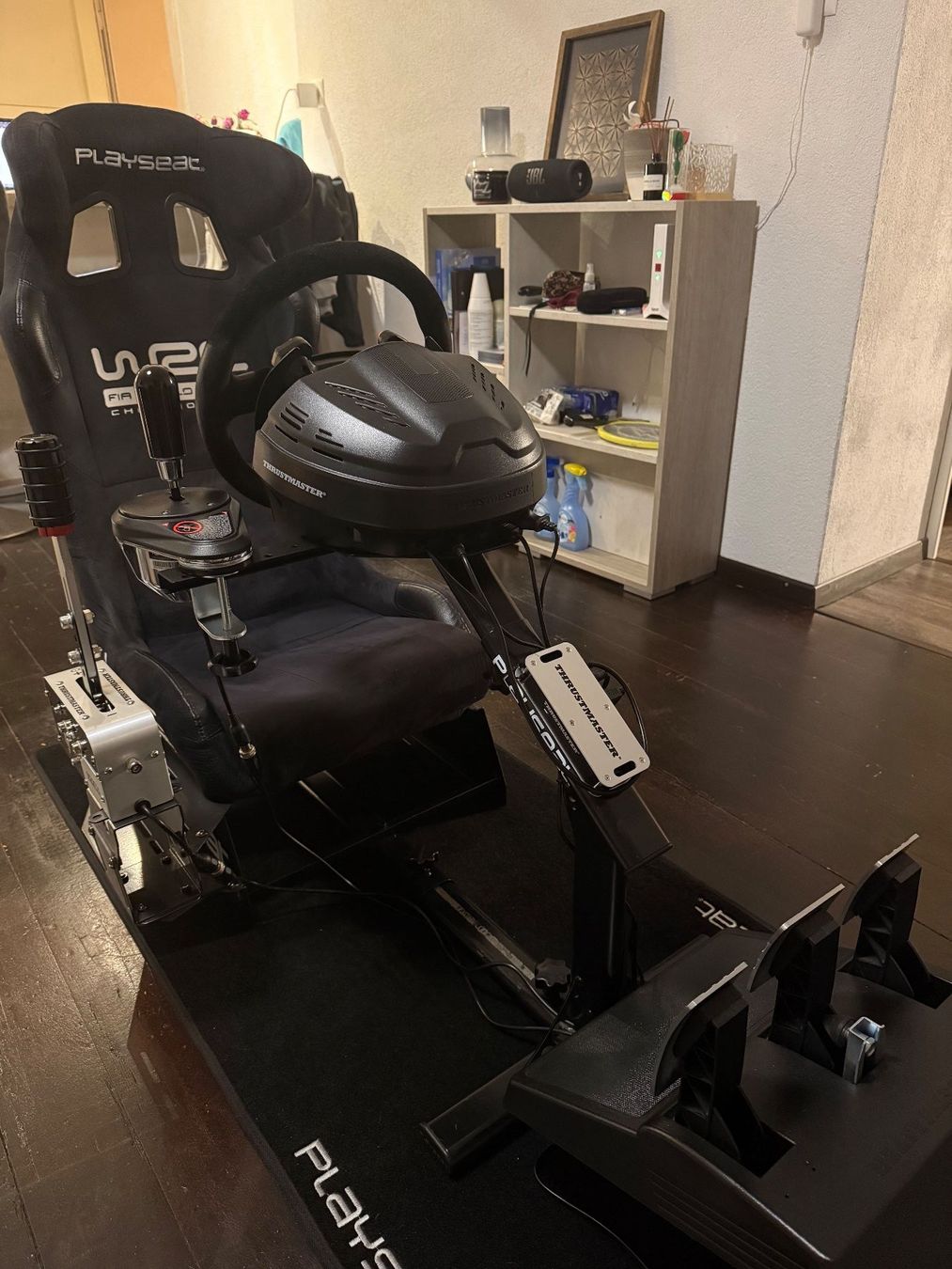 Thrustmaster Controller: Simulateur Thrustmaster x Playseat complet PS5/PC – Usato da Vuarrens venduto da Zamboni44