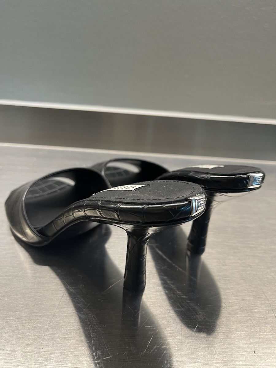 Guess Scarpe da donna: Schuhe Guess  neu*** – Nuovo (secondo la descrizione) da Dübendorf venduto da MyFashionArchive