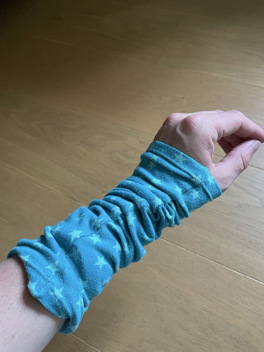 Altro in  Abbigliamento & Accessori: Amediisli / Armstulpen – Usato da Brugg AG venduto da chunchun 1