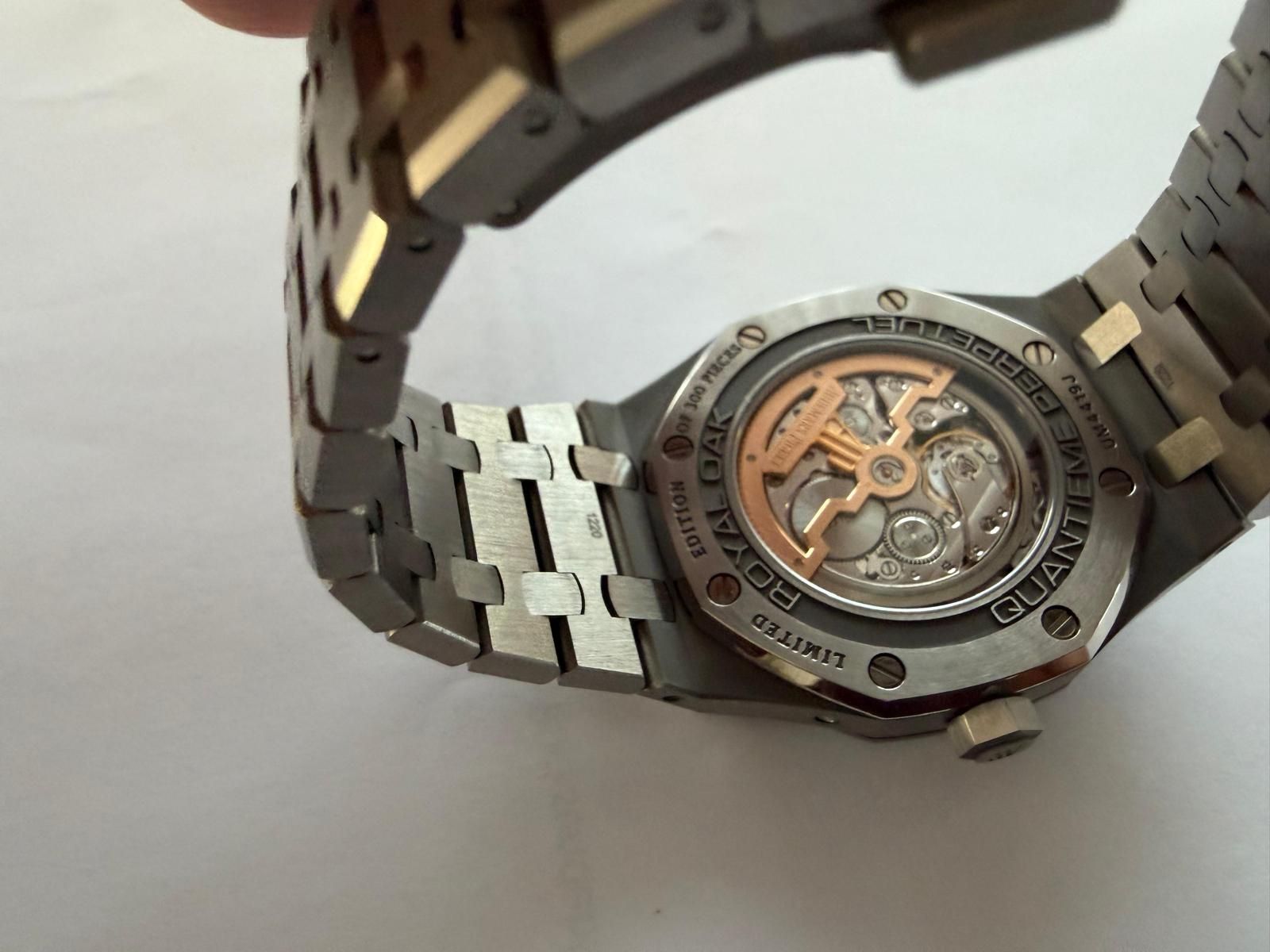 Audemars Piguet Orologi: Audemars Piguet Royal Oak Ewiger Kalender – Usato da Volketswil venduto da JubiJubi 1