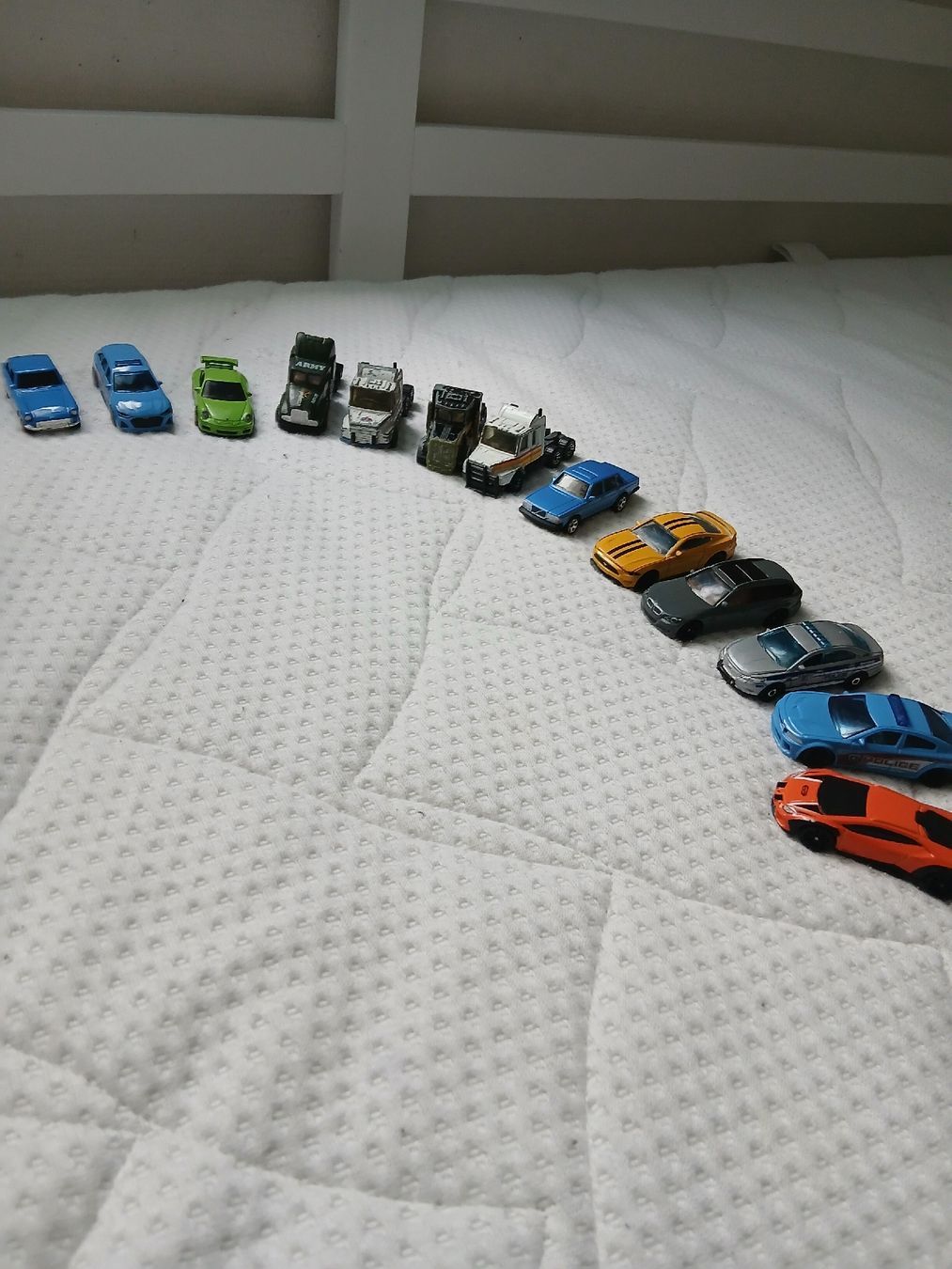 Giocattoli: 13 autos – Nuovo (secondo la descrizione) da Balsthal venduto da Marica75 1