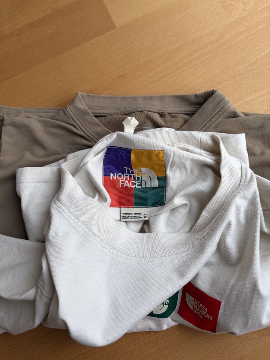 North Face Lotti di vestiti: North Face + Fila tshirts – Usato da Schindellegi venduto da mbosco2100 2