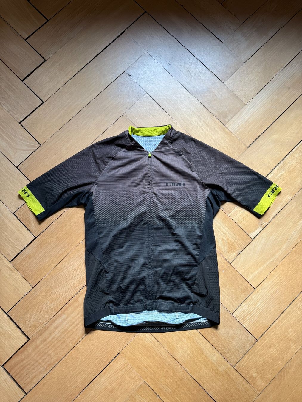 Giro Canottiere & Pantaloni: GIRO - Radtrikot dunkelgrau L – Usato da Zürich venduto da Diazaio
